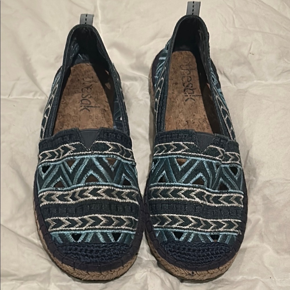 The Sak Aztec Women’s Embroidered Crochet Spadrilles. Size 7. Cork Sole.